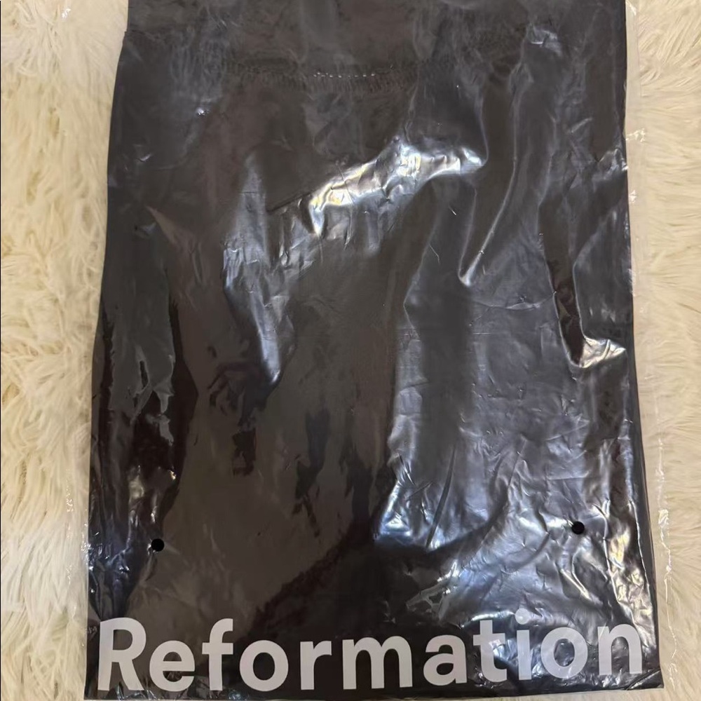 Reformation Layla Silk Skirt Black - Picture 6 of 7